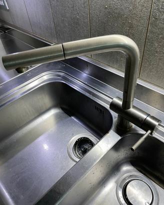 Miscelatore design con doccetta Gessi per cucina