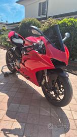 Ducati Panigale V2