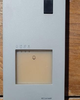posto esterno comelit quadra 4893 difettoso 