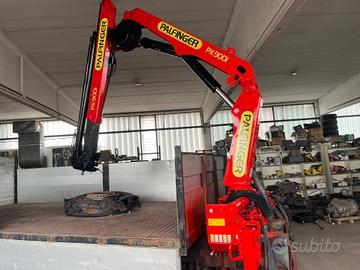 Gru Palfinger PK9001 con 3 sfili idraulici