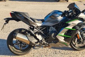 Kawasaki Ninja H2 SX