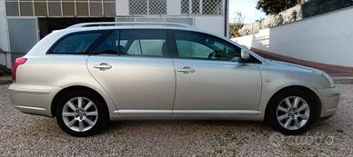 Toyota Avensis 2004 SW 