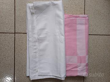 2 tovaglie 150 per 160cm bianco e rosa 