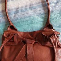 Borsa marrone morbida