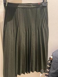 Gonna di lana verde a ventaglio