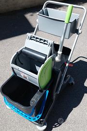 Carrello per pulizie