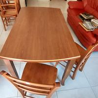 Tavolo color noce allungabile 