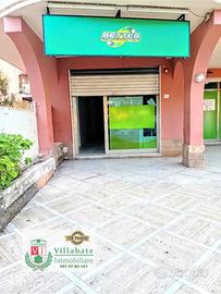 Locale Commerciale di mq 85 più esterno