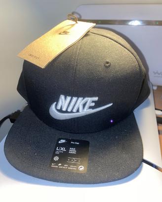 Cappello nike visiera dritta