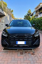 Audi Q2 35 TDI quattro Stronic Business Advanced