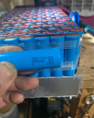 batterie al litio per e-bike o monopattino 