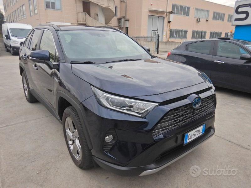 TOYOTA RAV4 5ª serie