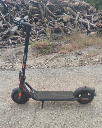Monopattino Elettrico NAVEE i25 PRO