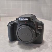 Canon EOS 4000D + 18-55mm + 75-300mm + accessori