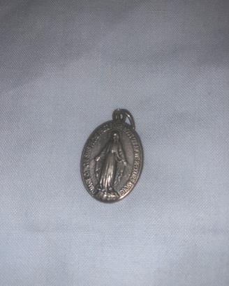 Ciondolo religioso