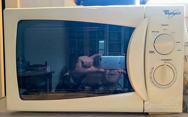 Forno a microonde "Whirlpool"