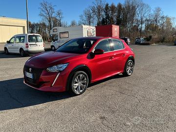 Peugeot 208 motore elettrico 136 CV 5 porte GT Pac