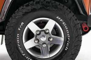 GOMME BFGOODRICH ALL TERRAIN 285/85R16