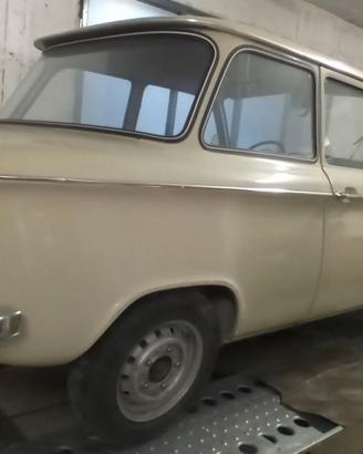 NSU Prinz 4 L anno 1969, colore Champagne.