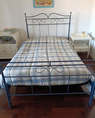 Letto in ferro battuto compreso di materasso