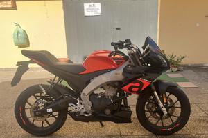 Aprilia Tuono 125