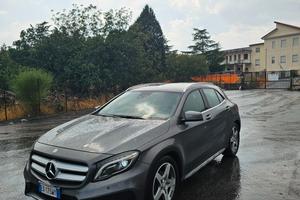 Mercedes-benz GLA 200d Automatic 4Matic Premium AM