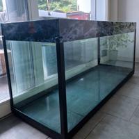 Acquario 300 litri con mobile, filtro e accessori 