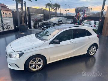 MERCEDES-BENZ A 180 d Automatic Sport
