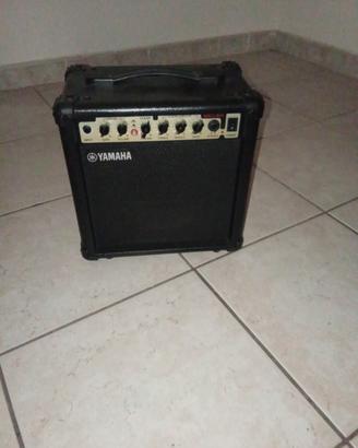 Amplificatore Chitarra YAMAHA GA15