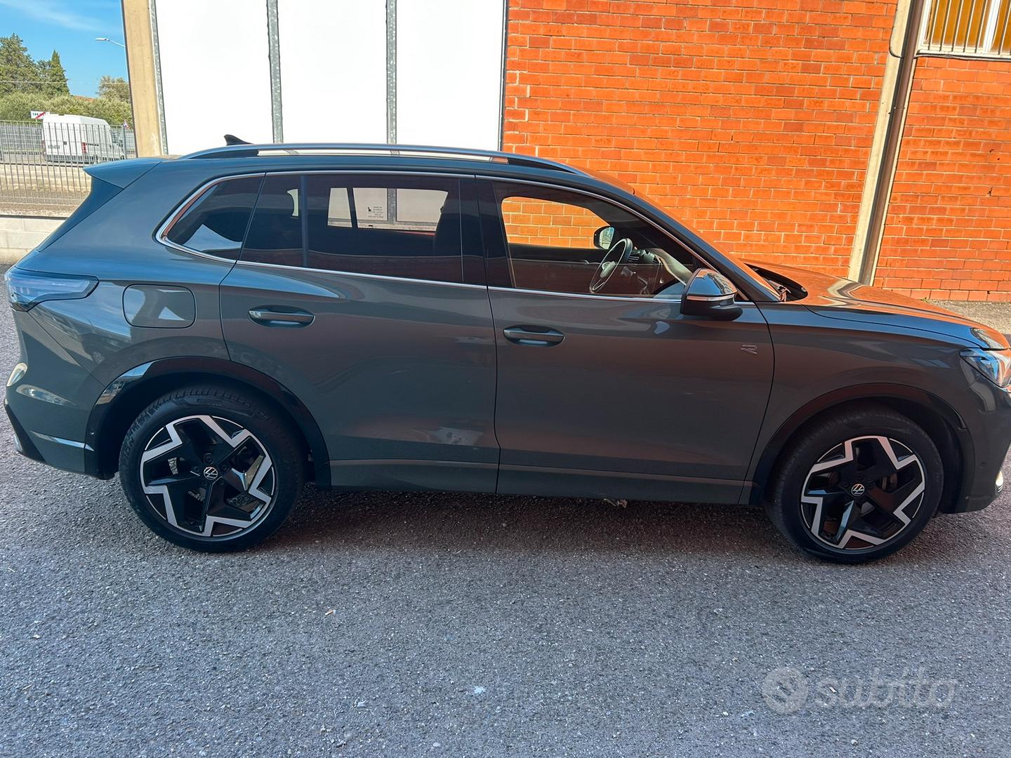 Volkswagen Tiguan 2024 photo 4