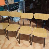 4 sedie in formica 