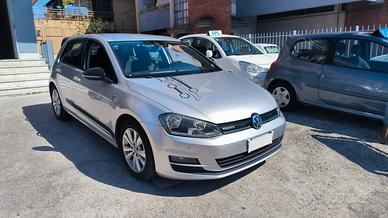 Volkswagen Golf 1.0 TSI DSG 115CV/85Kw