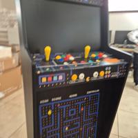 Cabinato arcade