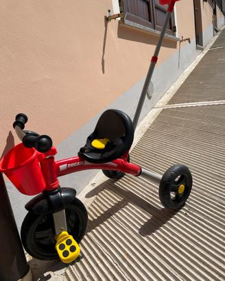 Triciclo ducati