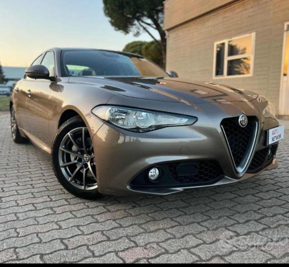 Alfa Romeo Giulia (2016)