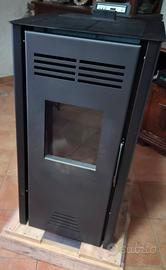 Stufa a pellet Invicta