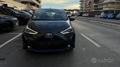 Toyota Aygo Connect 1.0 VVT-i 72 CV 5 porte x-play