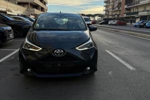 Toyota Aygo Connect 1.0 VVT-i 72 CV 5 porte x-play