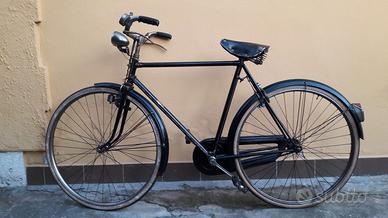 Bici Superba d'epoca da uomo nera ben conservata.