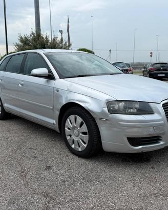 AUDI A3 SPB 2.0 16V TDI Ambiente