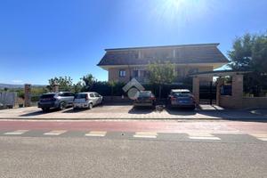3 LOCALI A CALVI