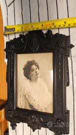 cornice nera guttaperca