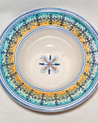 Piatto in ceramica di Deruta firmato F. Venturi 