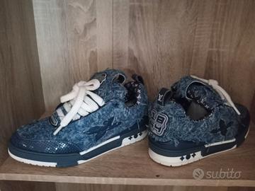 Vari tipi di scarpe