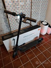 Monopattino Xiaomi Mi Electric Scooter Pro 2