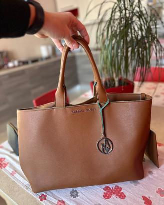 Borsa Armani