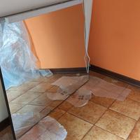 Grande specchio con luce