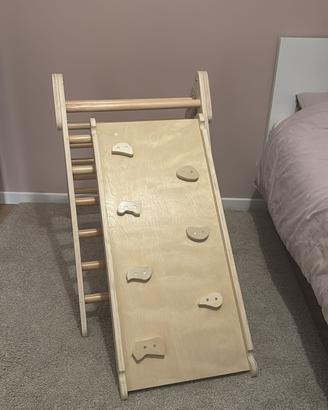 Torre montessoriana per bambini