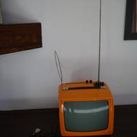 Tv vintage portatile Zanussi 12 pollici arancione
