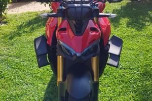 ducati streetfighter v4s 2024